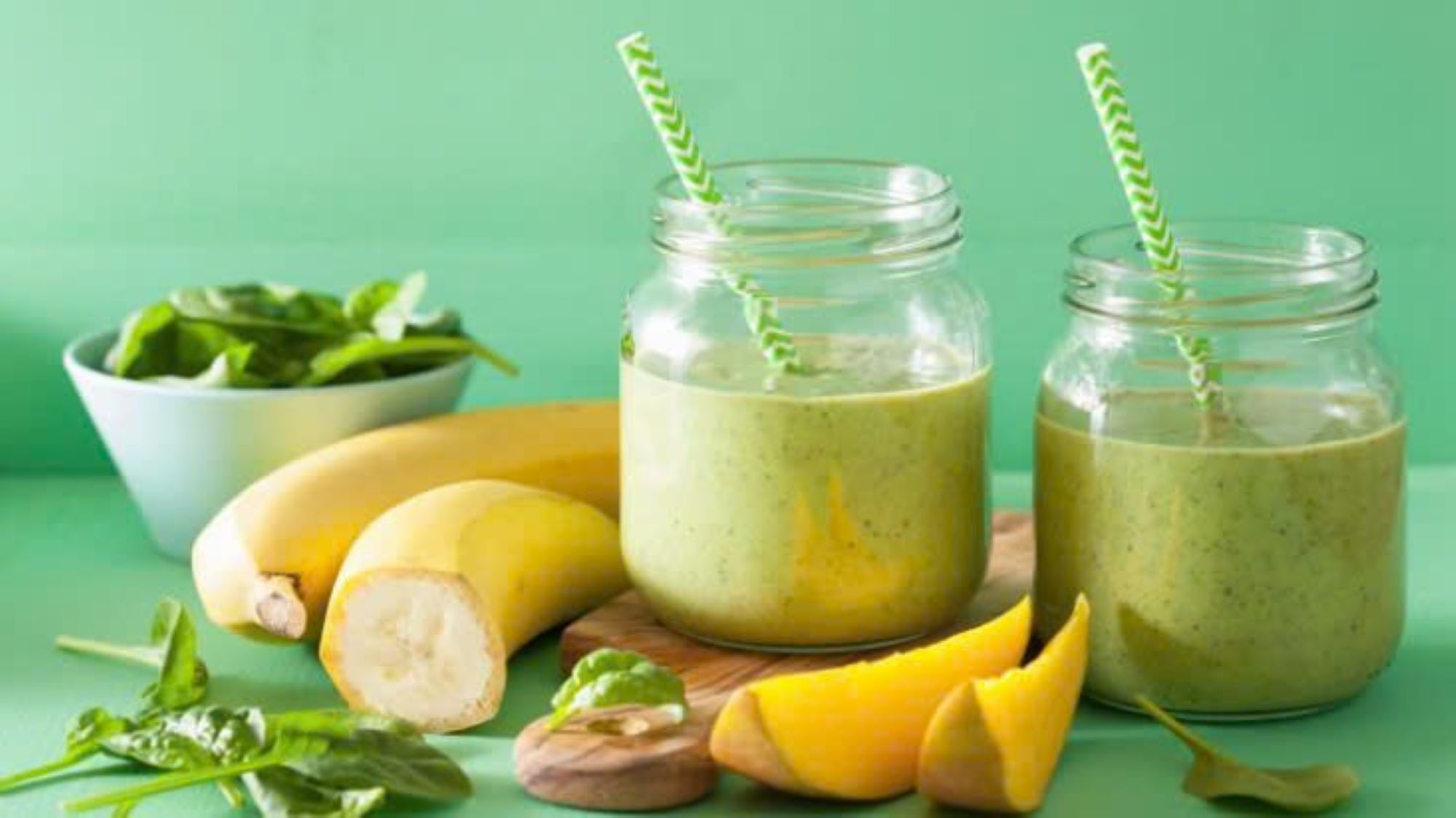 Low-carbohydrate smoothies help with weight loss. Photo source: Shutterstock