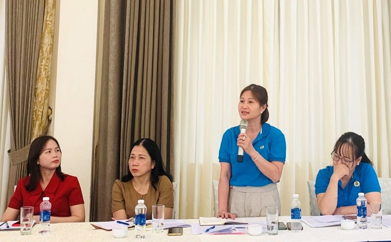 Các đại biểu trao đổi, chia sẻ về kinh nghiệm trong phát triển đoàn viên. Ảnh: Thu Hường