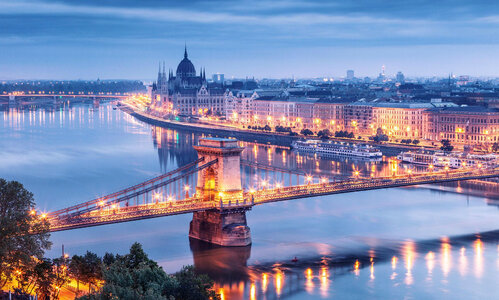 Budapest - the capital of Hungary is the most ideal city, suitable for both working and relaxing. Photo: Lonely Planet