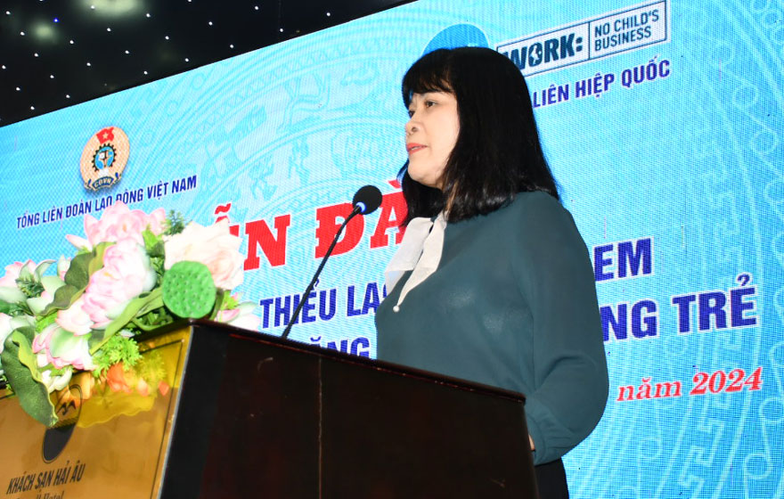 Member of the Presidium, Head of the Vietnam Women's Union Committee Do Hong Van spoke at the forum. Photo: Xuan Nhan.