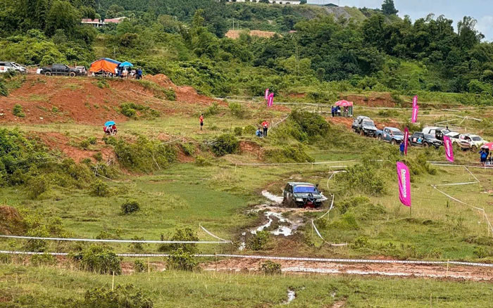 Dramatic competitions at the 2nd off-road car racing tournament in Lao Cai. Photo: Nguyen Hai