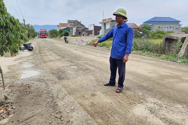 Khốn khổ với 400m đường suốt 14 năm vì vướng mặt bằng