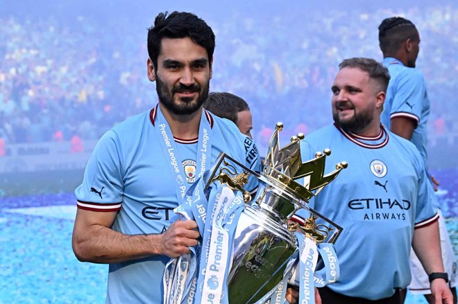 Gundogan từng là đội trưởng trong mùa giải ăn ba của Man City.  Ảnh: AFP