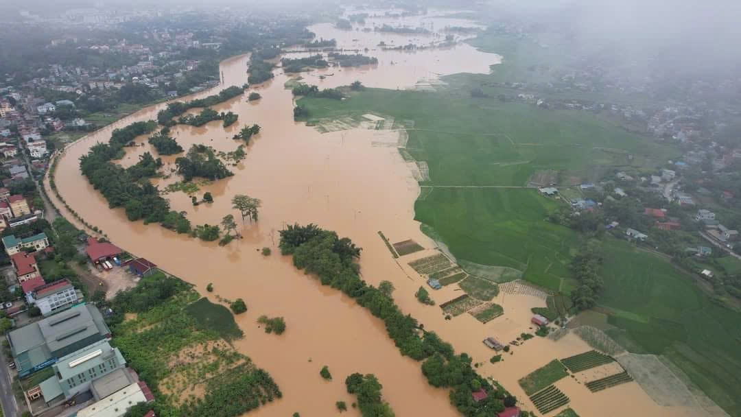 TP Cao Bằng là một trong những khu vực hứng chịu những dòng lũ dữ dội nhất. Ảnh: Trung Dũng.