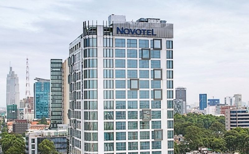 Ông chủ khách sạn Novotel thua lỗ triền miên nhưng lại huy động lượng trái phiếu cực lớn. Ảnh: Anh Dũng