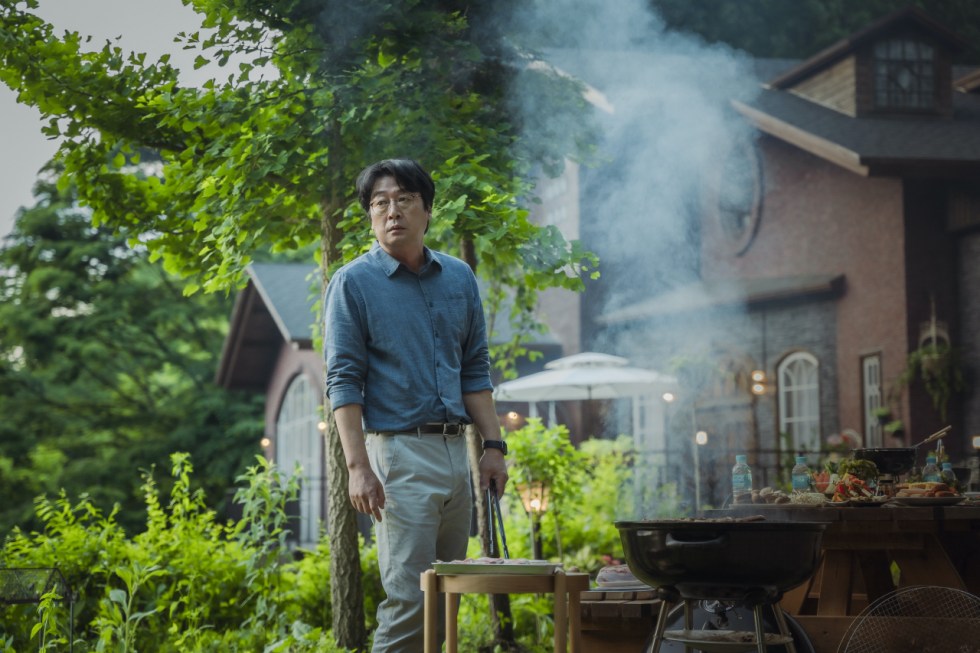 The movie "The Silent Forest" marks the return of Kim Yun Seok after 17 years. Photo: Manufacturer