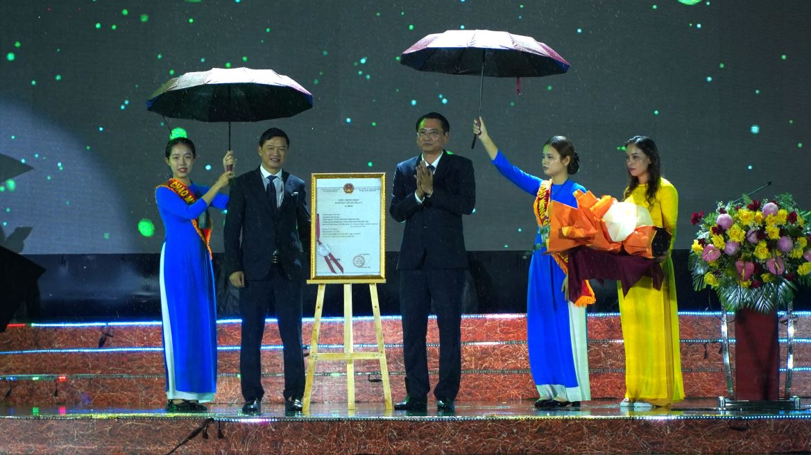 Festival 100 năm dừa sáp Trà Vinh và Tuần lễ Vu lan Thắng hội huyện Cầu Kè năm 2024 diễn ra từ ngày 25.8 đến ngày 31.8.2024 (tức ngày 22 đến ngày 28.7 âm lịch), với 12 hoạt động chính.