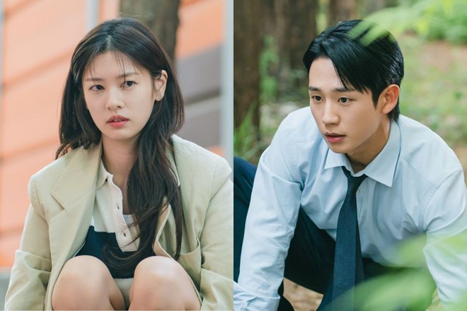 Jung So Min và Jung Hae In càn quét bảng xếp hạng danh tiếng