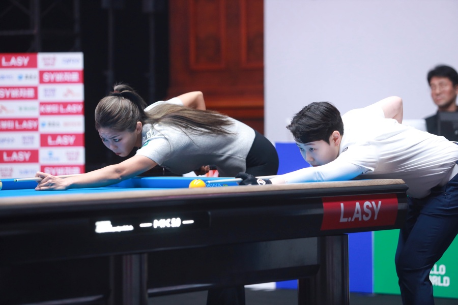 Kim Ga-young defeated Kim Se-yeon in the women's final. Photo: BTC