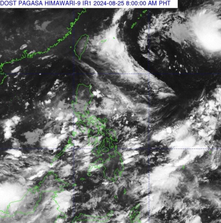 PAGASA continues to monitor the cloud cluster that has the potential to develop into a low pressure. Photo: PAGASA