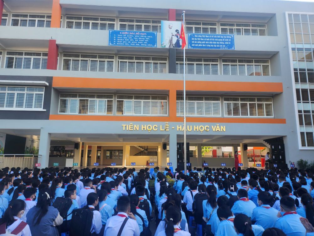 Nguyen Thai Binh Secondary School (District 6) was newly built with many modern equipment. Photo: Chan Phuc