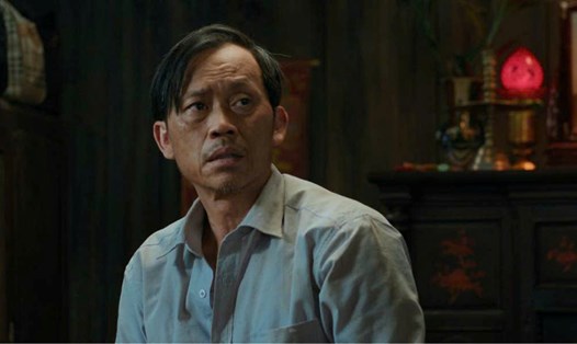 NSƯT Hoài Linh trong phim "Làm giàu với ma". Ảnh: NSX