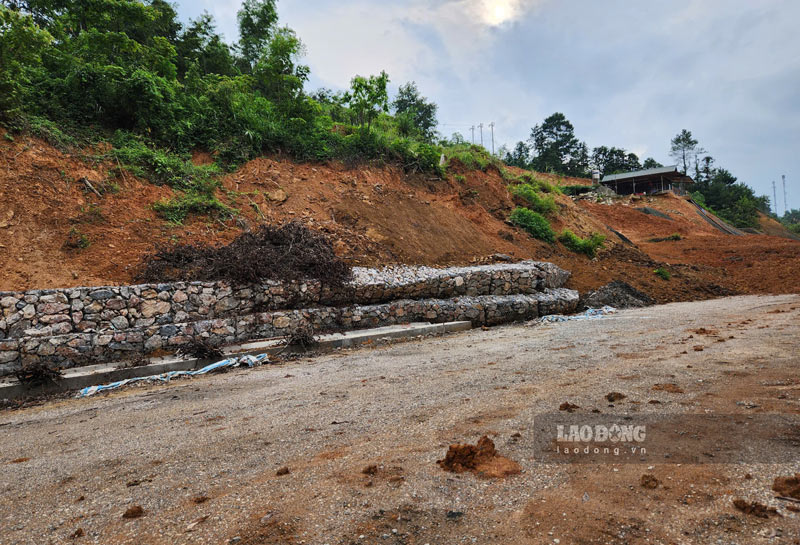 Nhiều dự án giao thông tại Cao Bằng thi công hàng chục năm qua vẫn chưa xong. Ảnh: Tân Văn.