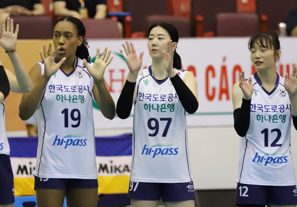 Kang So-hwi is the captain of the Korean women's volleyball team, and also holds the captain's armband of the Expressway club participating in the 2024 VTV Cup.