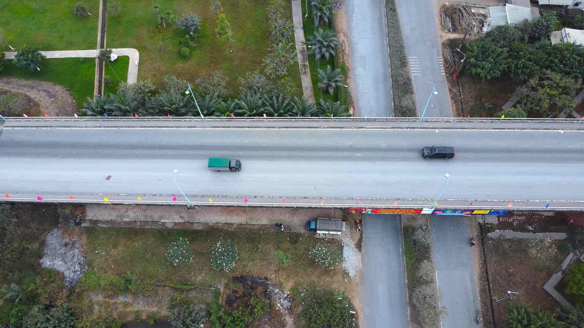 Thu Bien Bridge connects Dong Nai and Binh Duong. Photo: HAC