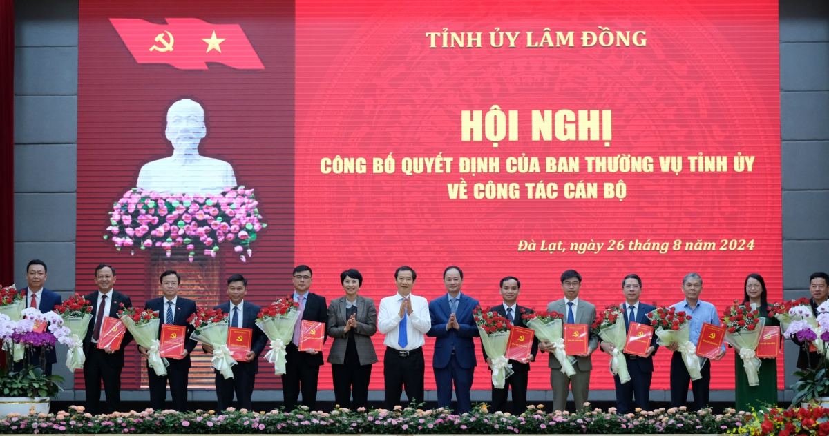 Lam Dong mobilizes and appoints many key officials. Photo: Mai Vinh