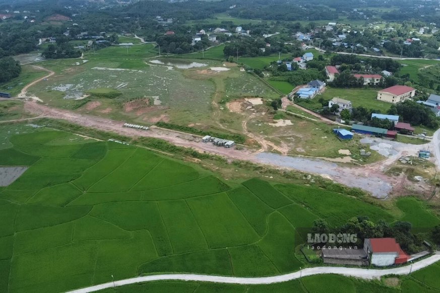 Ba Xuyen Industrial Cluster (Ba Xuyen Industrial Park) was implemented at the end of 2018 with a total investment of over 431 billion VND. Minh Tuan Construction Investment and Trading Joint Stock Company is the Investor.