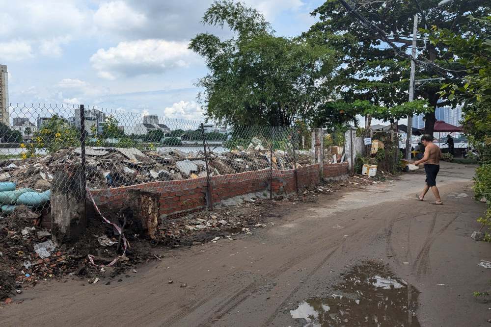 The entrance to the landslide area has also been fenced to ensure safety. Photo: Mr. Tu