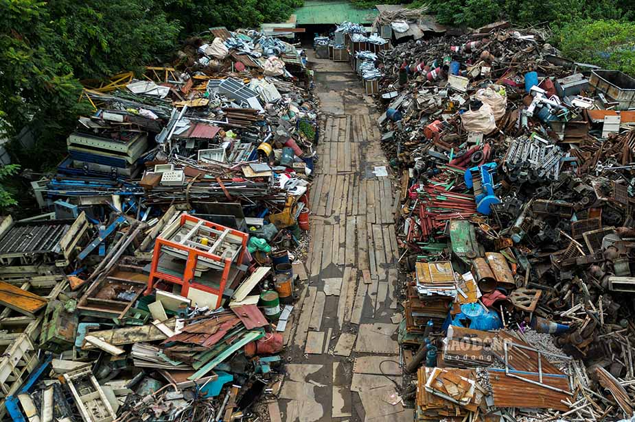 Scrap gathering activities take place on a large scale, with potential risks affecting the environment.