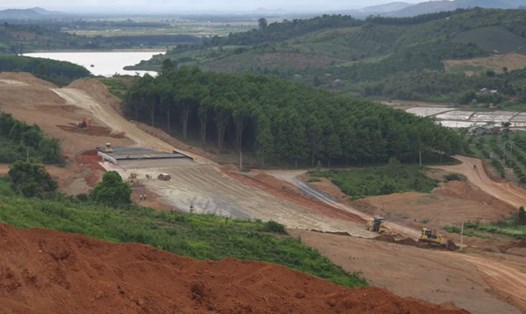 Đại công trường cao tốc Khánh Hòa - Buôn Ma Thuột nhìn từ trên cao. Ảnh: Bảo Trung