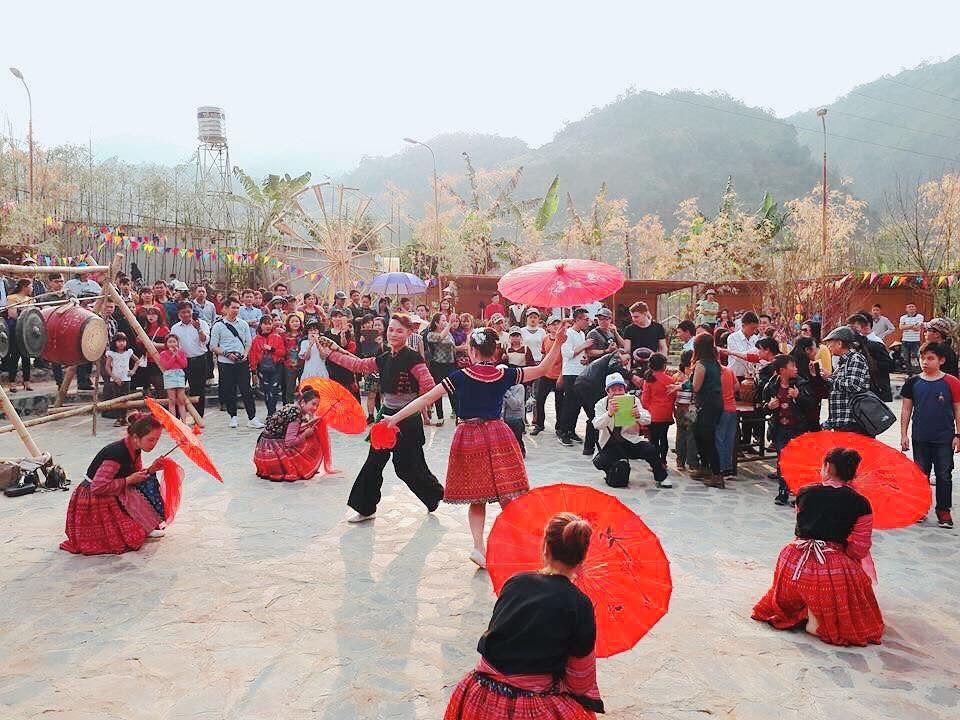 Moc Chau love market is often held to coincide with the September 2 holiday. Photo: Ethnicity and Development