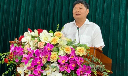 Phó Chủ tịch Tổng LĐLĐ Việt Nam Phan Văn Anh phát biểu tại hội nghị. Ảnh: Lương Hà