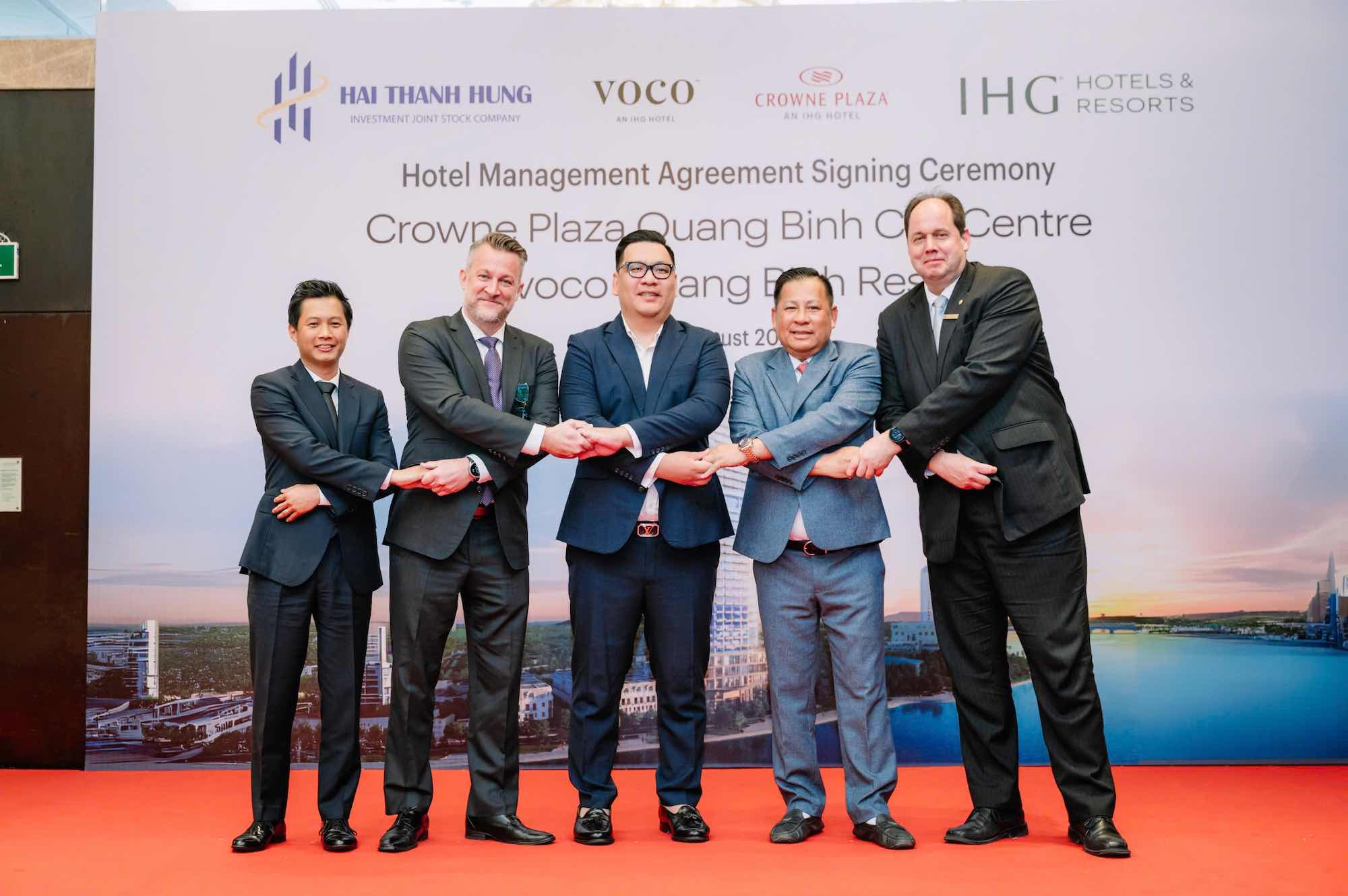 The cooperation between the parties prepares for two resorts and hotels that are about to be formed in Quang Binh. Photo: H. Phi