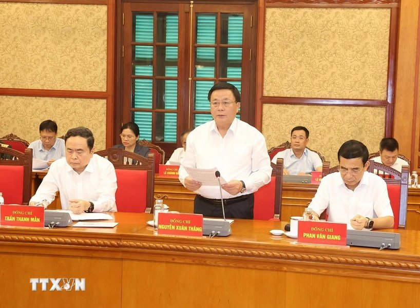 Prof. Dr. Nguyen Xuan Thang - Member of the Politburo, Chairman of the Central Theoretical Council, Director of the Ho Chi Minh National Academy of Politics, Standing member of the Documents Subcommittee, Head of the Editorial Team spoke. Photo: Tri Dung/TTXVN