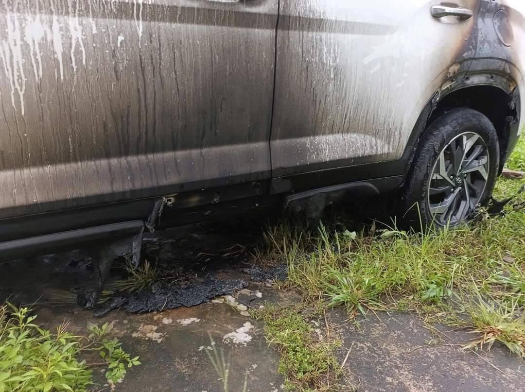 Tranh cãi thủ tục bảo hiểm khi ôtô bị sét đánh trúng. Ảnh: OFFB