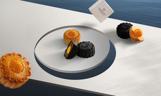 Bộ sưu tập bánh trung thu "minh nguyệt" được các đầu bếp của khách sạn 5 sao tại Nha Trang đưa ra trong mùa thu năm nay. Ảnh: Minh Hà