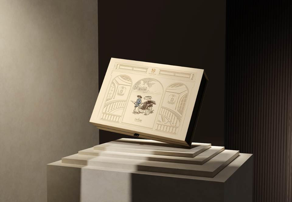 The 2024 mooncake collection “Heritage Memories” is inspired by photos of Hanoi life in the early 20th century. Photo: Anh Tuan