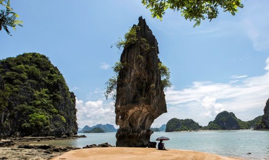 Hạ Long kỳ vĩ và nên thơ. Ảnh: Đỗ Giang