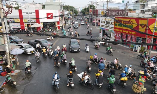 Thời tiết Nam Bộ ngày nắng gián đoạn. Ảnh: Anh Tú