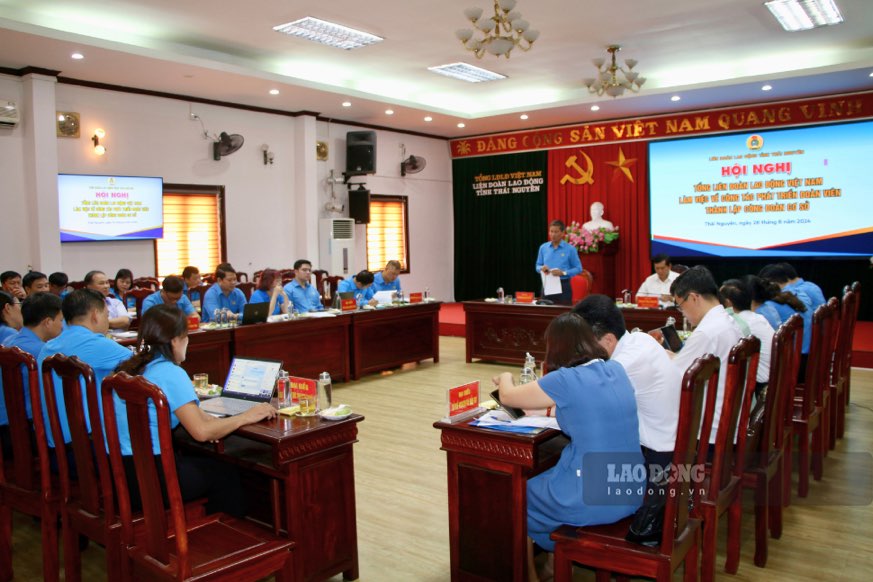 The delegation of the Vietnam General Confederation of Labor worked in Thai Nguyen.