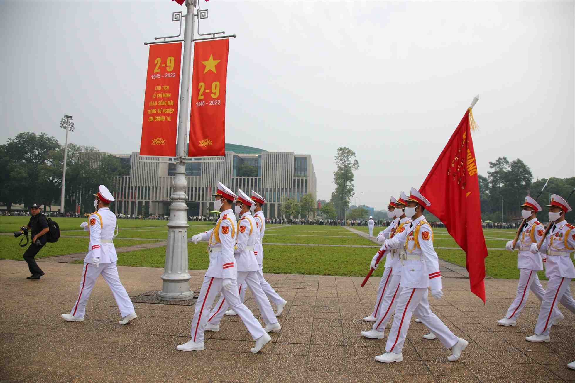 Flag-raising ceremony to celebrate National Day at Ba Dinh Square. Photo: Hai Nguyen