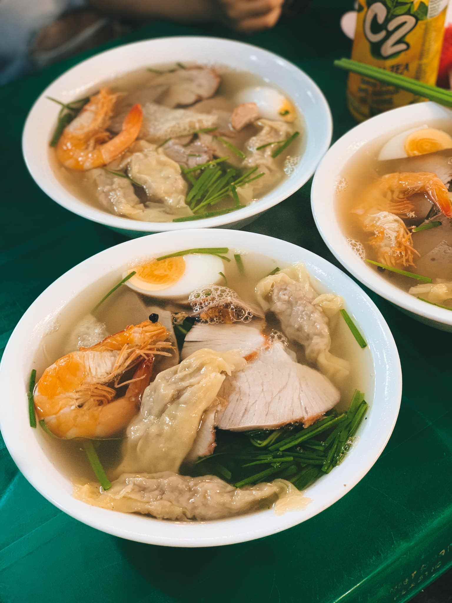 Wonton noodles on Tran Nhat Duat street, Hoan Kiem district. Photo: Luu Ly