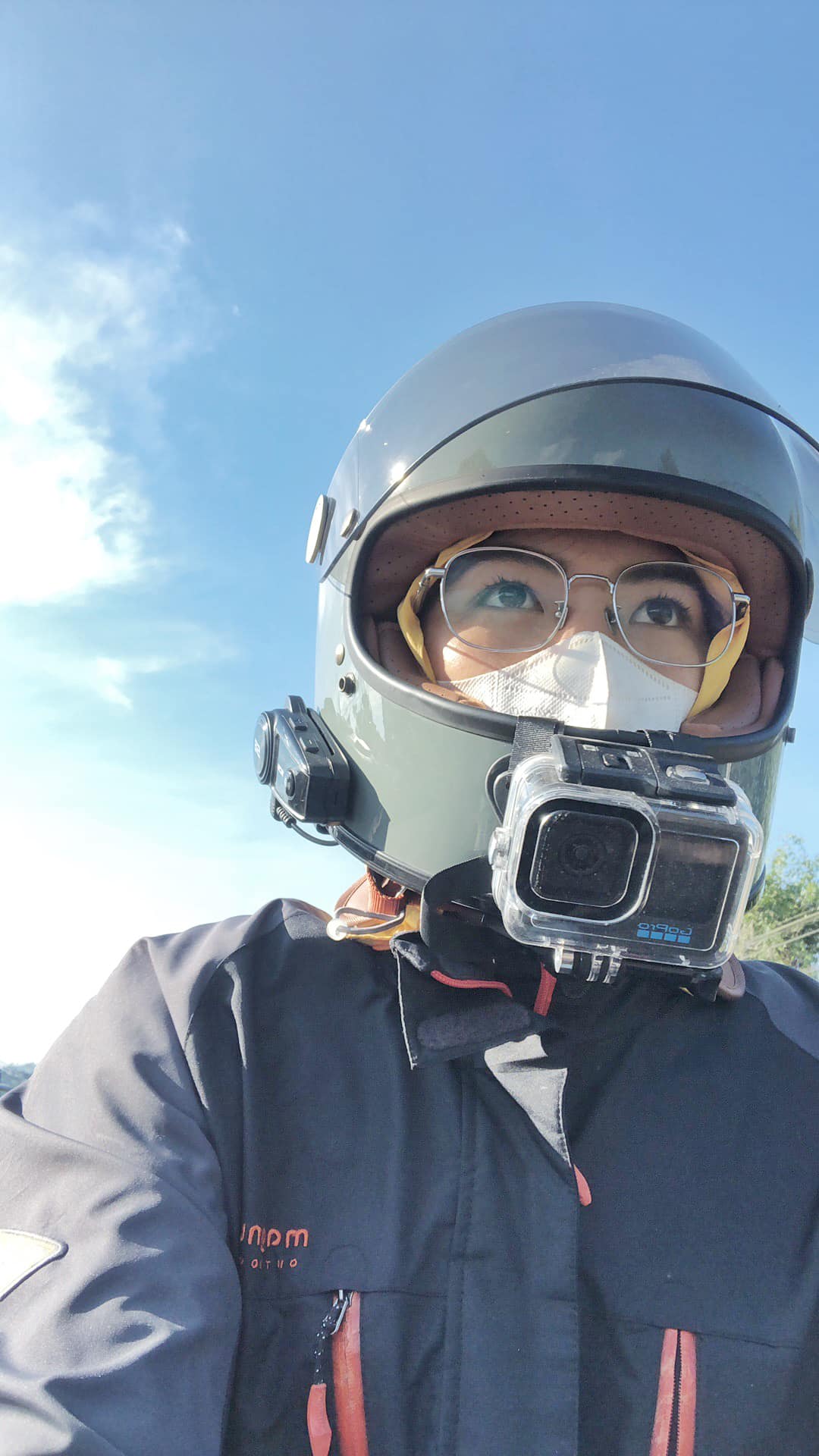 A Vietnamese female tourist had a memorable journey when she traveled more than 3,000km by scooter. Photo: Provided by the character