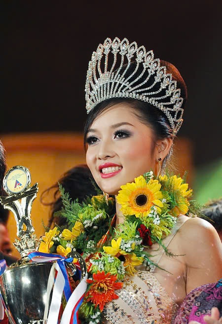 Miss Trieu Thi Ha was crowned when she was only 19 years old. Photo: BTC