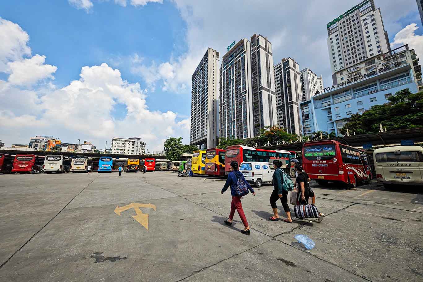 Bến xe vẫn khá vắng vẻ thời điểm sát kỳ nghỉ lễ 2.9. Ảnh: Thế Kỷ