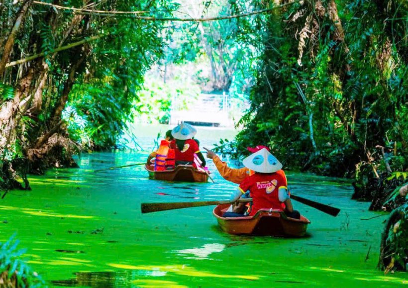 Được sự quan tâm, bảo vệ của ngành kiểm lâm, chính quyền địa phương và đầu tư của doanh nghiệp du lịch, hệ sinh thái nơi đây ngày càng phong phú.