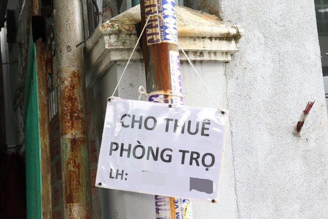 Sinh viên ở Đà Nẵng tìm người ở ghép để tiết kiệm chi phí. Ảnh: Nguyễn Linh