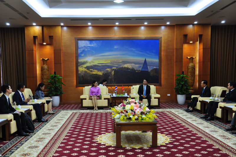 Toàn cảnh buổi tiếp Đại sứ Thái Lan tại Lào Cai. Ảnh: Đinh Đại