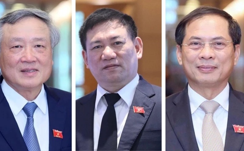 3 Phó Thủ tướng Chính phủ vừa được Quốc hội phê chuẩn bổ nhiệm, gồm: ông Nguyễn Hòa Bình, ông Hồ Đức Phớc và ông Bùi Thanh Sơn (từ trái qua). Ảnh: Quốc hội