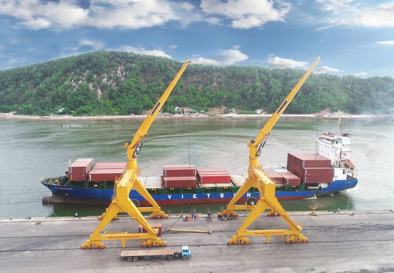 Cảng nước sâu Cửa Lò. Ảnh: Quang Đại