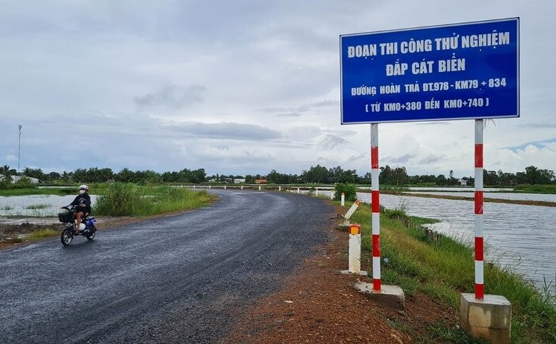 Tuyến đường thí điểm sử dụng cát biển tại Bạc Liêu trong hợp phần cao tốc Cần Thơ - Hậu Giang - Cà Mau.