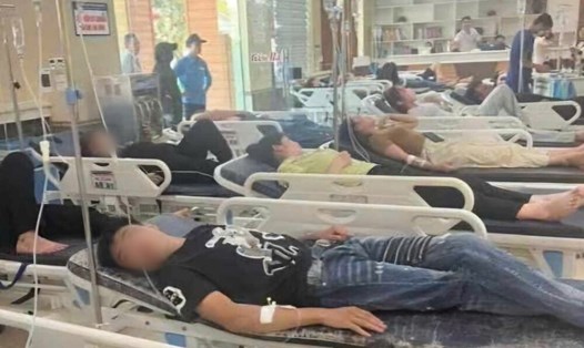 Có 133 công nhân có các biểu hiện của ngộ độc thực phẩm. Ảnh: CTV.