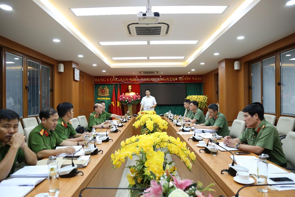 Đại tá Nguyễn Hồng Phong Giám đốc Công an tỉnh Đồng Nai phát biểu chỉ đạo. Ảnh: CA ĐN 