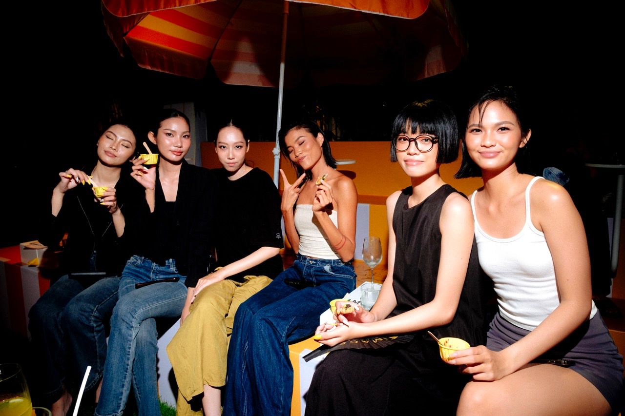 It is known that the event gathered many prominent faces of the Vietnamese entertainment industry such as: Designer Lam Gia Khang, Designer Adrian Anh Tuan, Model Bao Hoa, Runner-up Kim Duyen, Miss Universe Vietnam 2023 Bui Quynh Hoa, Runner-up Huynh Pham Thuy Tien, Runner-up Phuong Nga, Creative Director Ha Do...  