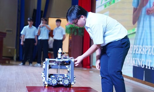 10 dự án khởi nghiệp tham gia chung kết Cuộc thi khởi nghiệp đổi mới sáng tạo TP Đà Nẵng. Ảnh: Nguyễn Linh