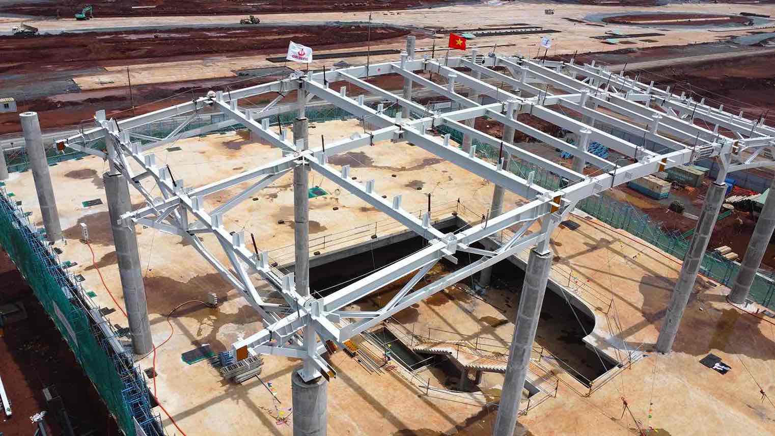 Mái thép nhà ga hành khách sân bay Long Thành. Ảnh: HAC